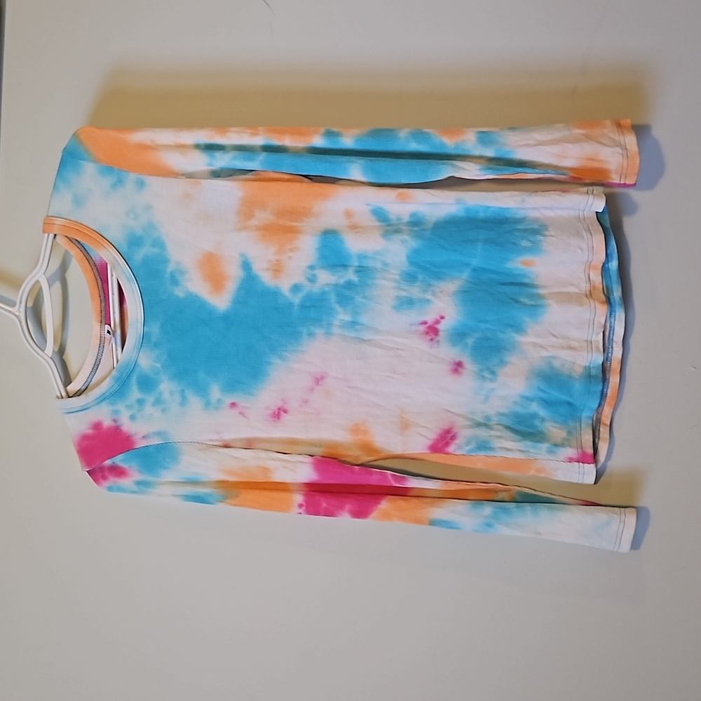 Women's size Medium long sleeve top
